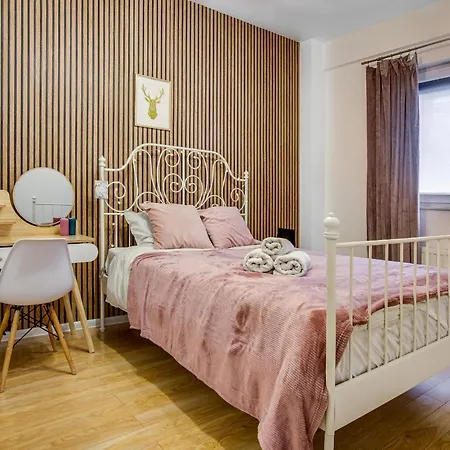 Apartment Niceapart Near Old Town
