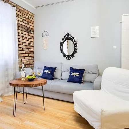 Niceapart Near Old Town Apartment