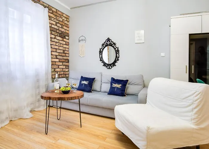 Niceapart Near Old Town شقة